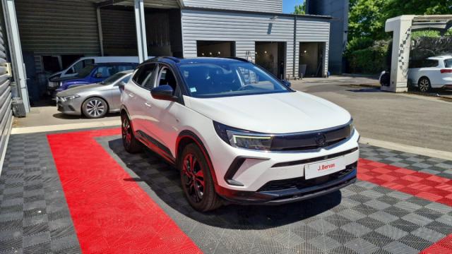 Opel Grandland image 1