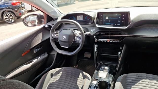 Peugeot 208 image 1