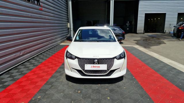 Peugeot 208 image 2