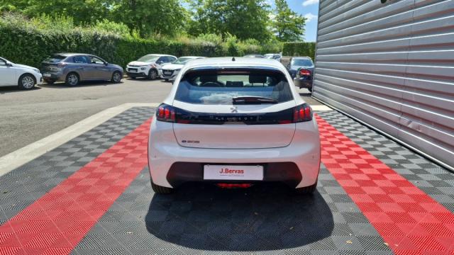 Peugeot 208 image 4