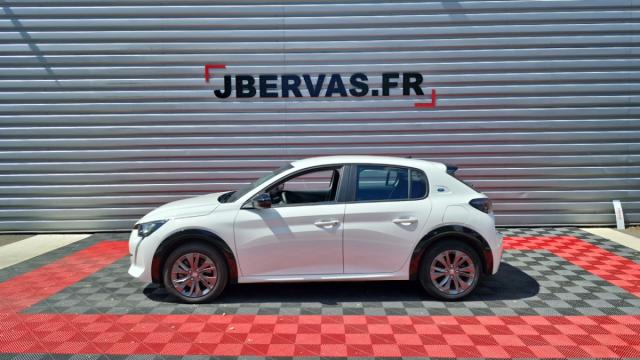 Peugeot 208 image 8