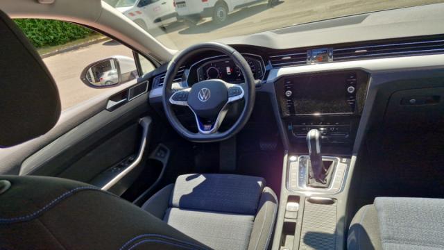 Volkswagen Passat Sw image 3