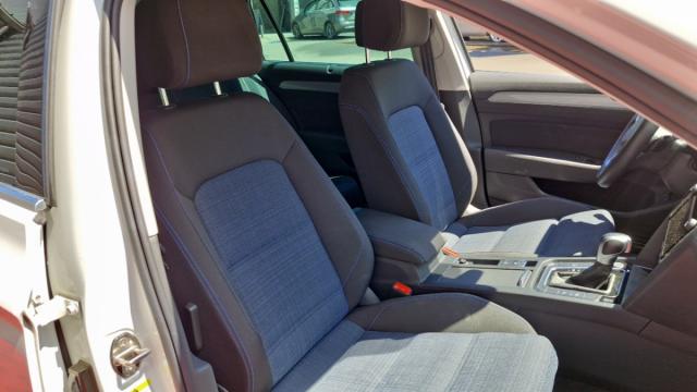 Volkswagen Passat Sw image 2