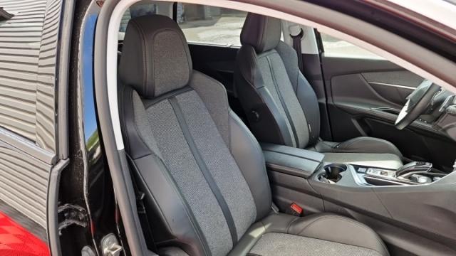 Peugeot 5008 image 6