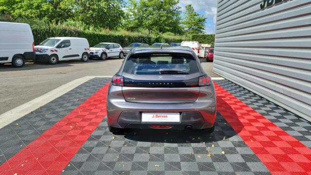 Peugeot 208 image 6