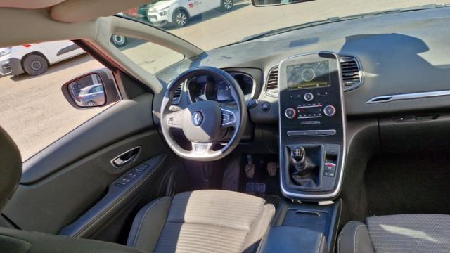 Renault Grand Scénic image 4