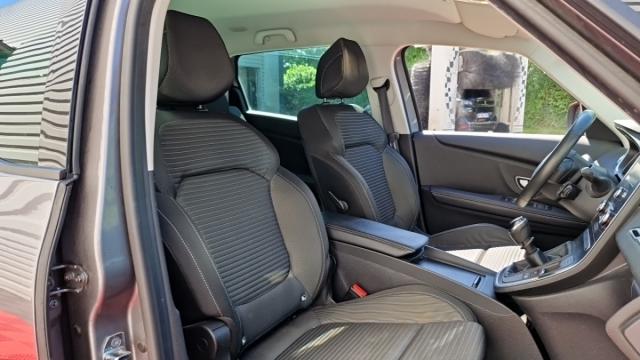 Renault Grand Scénic image 2