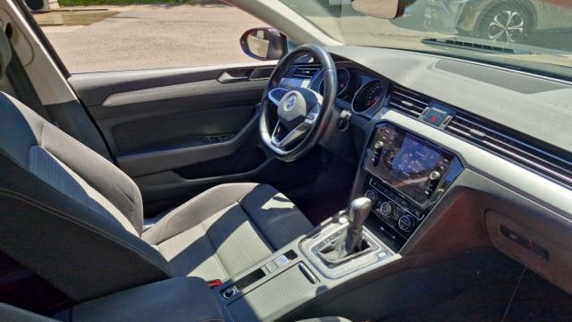 Volkswagen Passat Sw image 6
