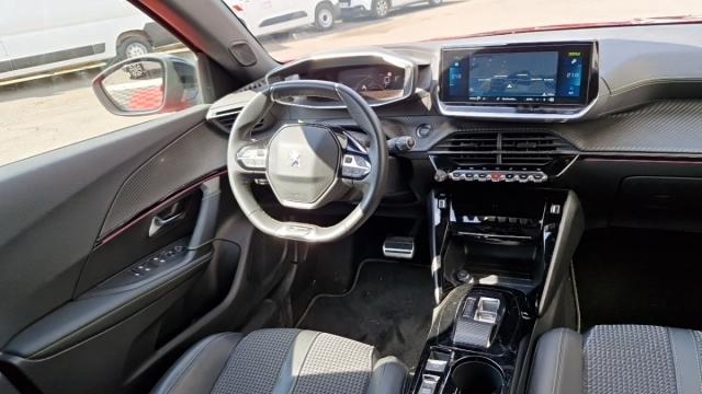 Peugeot 2008 image 5
