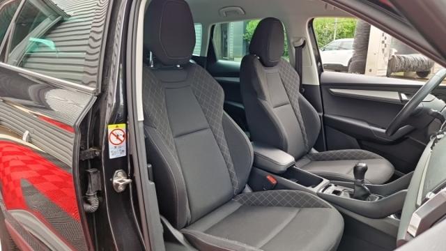 Skoda Karoq image 2