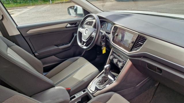Volkswagen T-Roc image 5