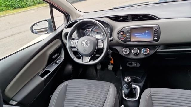 Toyota Yaris image 2