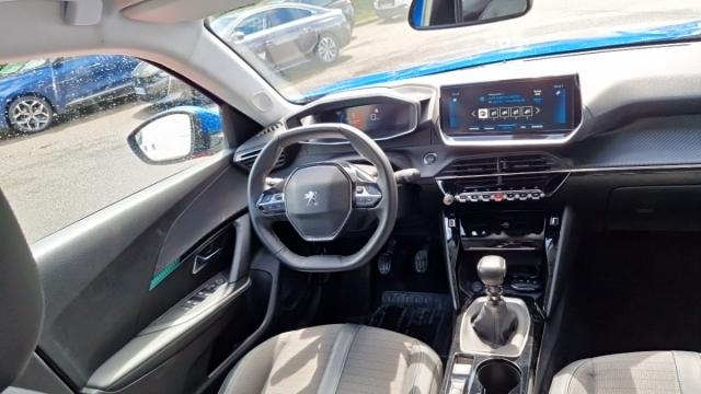 Peugeot 2008 image 1