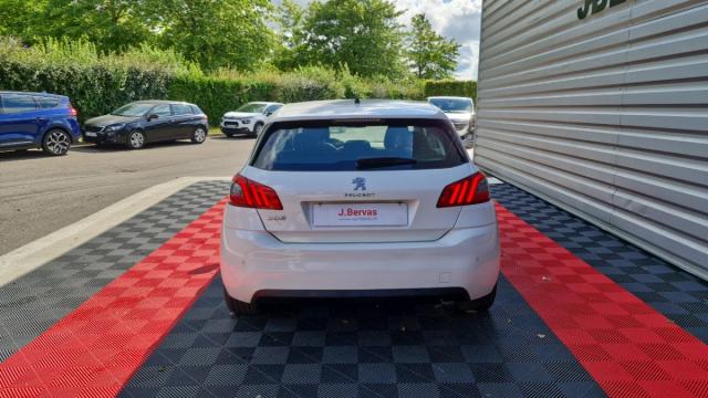 Peugeot 308 image 8