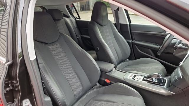 Peugeot 308 image 8