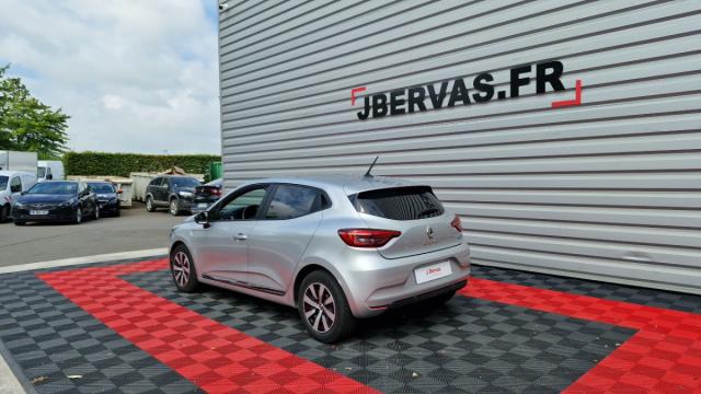 Renault Clio image 8