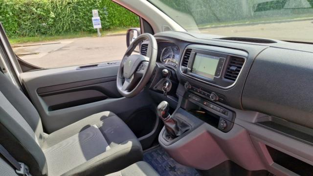 Peugeot Expert image 2