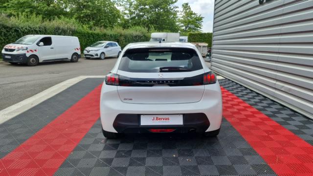 Peugeot 208 image 9