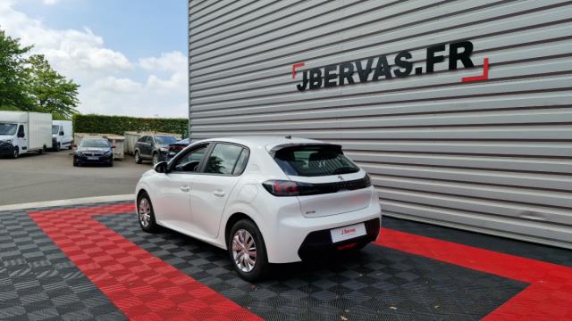 Peugeot 208 image 1
