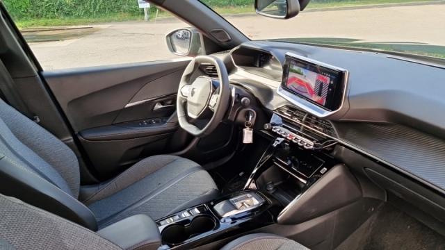 Peugeot 2008 image 5