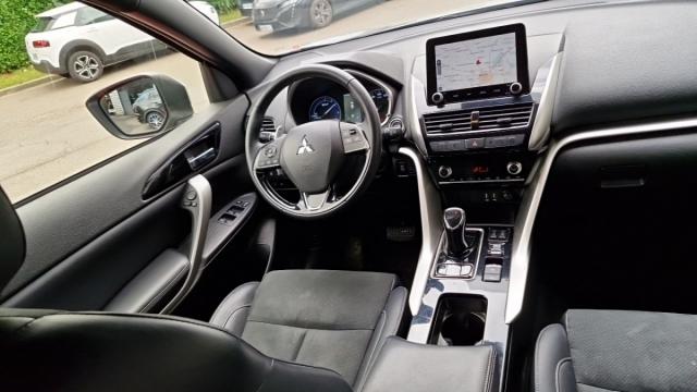 Mitsubishi Eclipse Cross image 4
