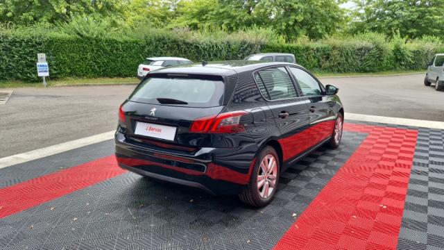 Peugeot 308 image 9