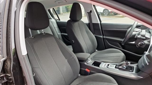 Peugeot 308 image 7