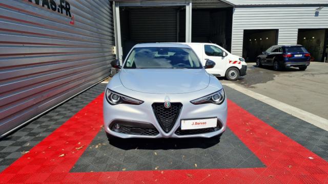 Alfa Romeo Stelvio image 3