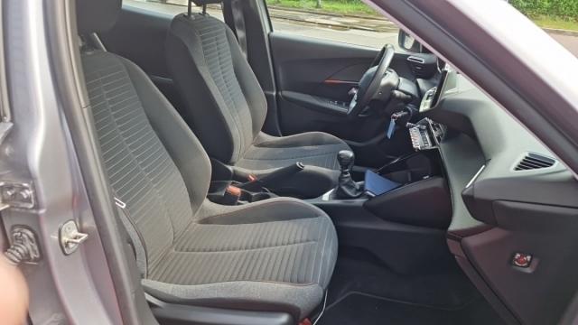 Peugeot 2008 image 1