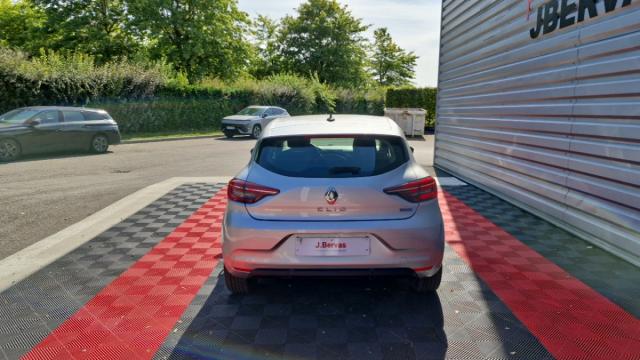 Renault Clio image 2