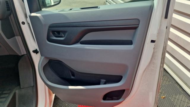 Opel Vivaro image 6