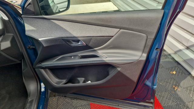 Peugeot 3008 image 9