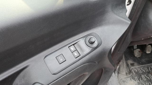 Opel Combo Cargo image 8