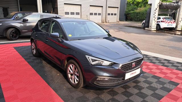 Seat Leon image 1