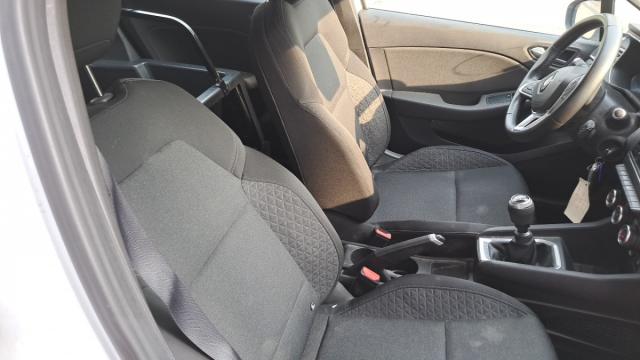 Renault Clio image 6