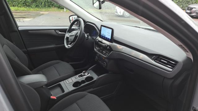 Ford Kuga image 2
