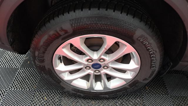 Ford Kuga image 6