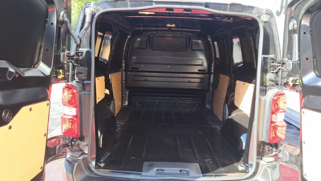 Opel Vivaro image 3