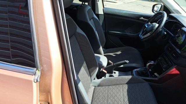 Volkswagen T-Cross image 3
