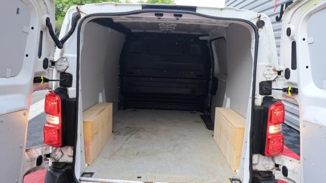 Peugeot Expert image 1
