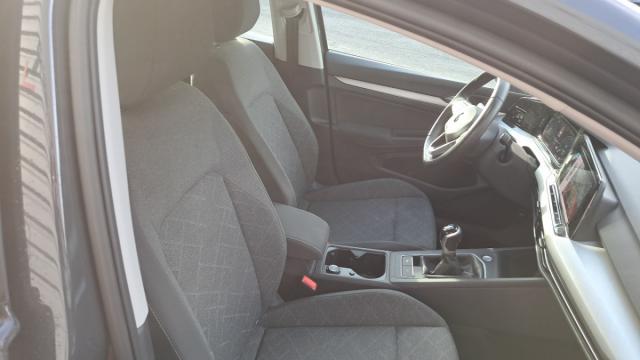 Volkswagen Golf image 6