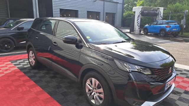Peugeot 5008 image 2