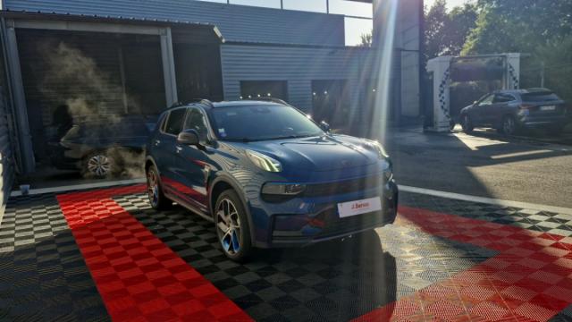 Lynk & Co 01 image 4