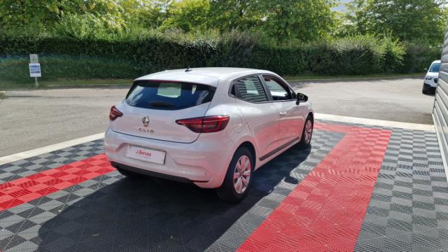 Renault Clio image 2