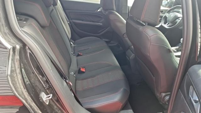 Peugeot 308 image 8