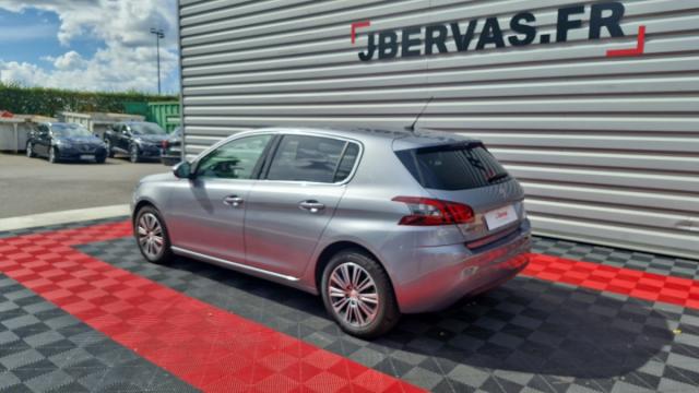 Peugeot 308 image 9