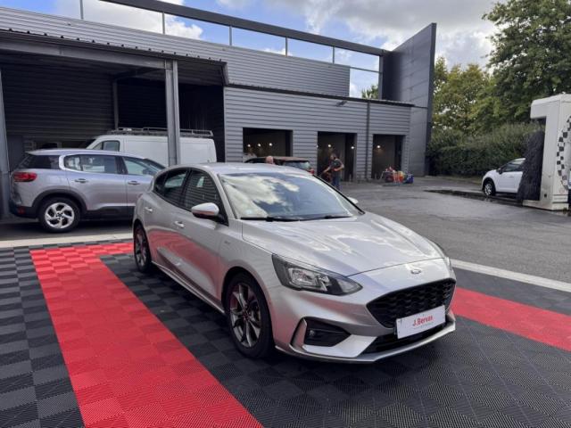 Ford Focus image 6