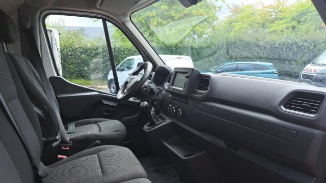 Renault Master image 1