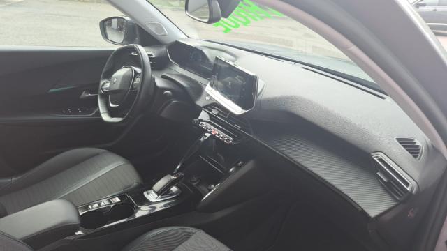 Peugeot 2008 image 7