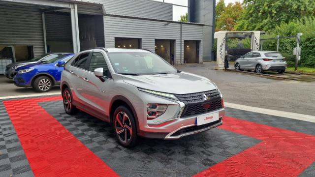 Mitsubishi Eclipse Cross image 6